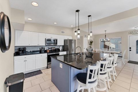 House in Bradenton, Florida 3 bedrooms, 137.68 sq.m. № 1560878 - photo 4