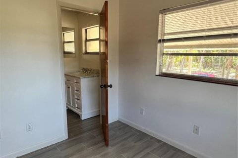 House in Venice, Florida 2 bedrooms, 89.74 sq.m. № 1510761 - photo 11