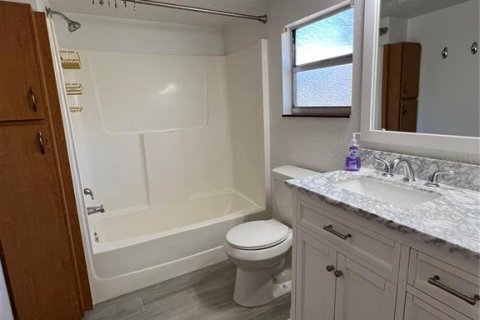 House in Venice, Florida 2 bedrooms, 89.74 sq.m. № 1510761 - photo 19