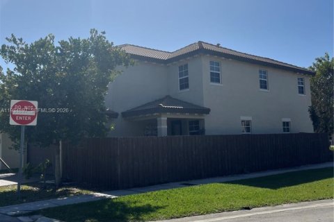 Купить виллу или дом в Хомстед, Флорида 4 спальни, 210.24м2, № 1993070 - фото 14