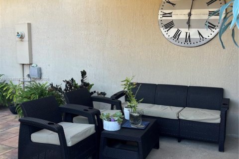 Купить виллу или дом в Хомстед, Флорида 4 спальни, 210.24м2, № 1993070 - фото 19