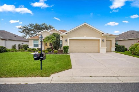 House in Summerfield, Florida 3 bedrooms, 198.72 sq.m. № 1877162 - photo 2
