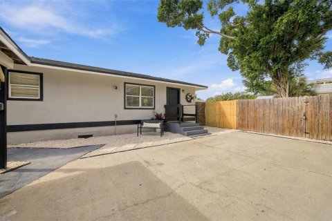 Casa en venta en Seminole, Florida, 3 dormitorios, 111.48 m2 № 2387478 - foto 30