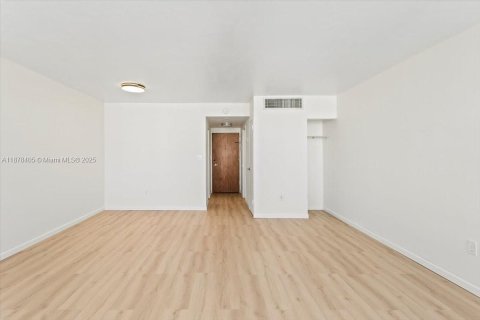 Copropriété à vendre à Miami Beach, Floride: 52.58 m2 № 1927317 - photo 16