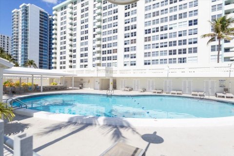 Copropriété à vendre à Miami Beach, Floride: 52.58 m2 № 1927317 - photo 21