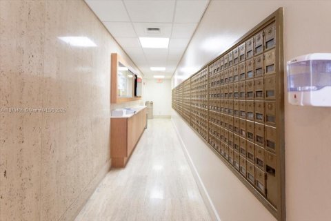 Copropriété à vendre à Miami Beach, Floride: 52.58 m2 № 1927317 - photo 18