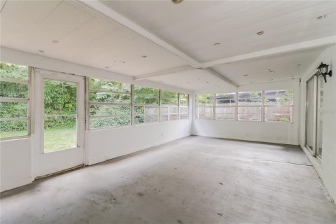 House in Tampa, Florida 3 bedrooms, 138.61 sq.m. № 1843494 - photo 11