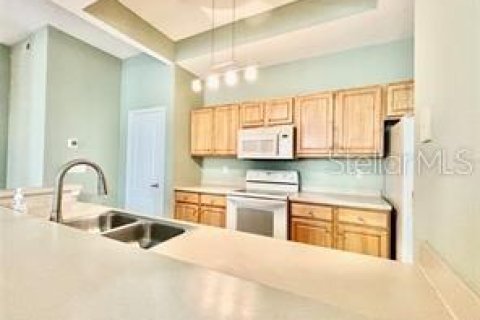 Condominio en alquiler en Orlando, Florida, 1 dormitorio, 79.71 m2 № 1913562 - foto 3