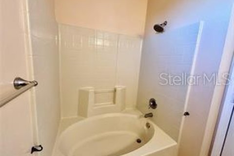 Condominio en alquiler en Orlando, Florida, 1 dormitorio, 79.71 m2 № 1913562 - foto 6