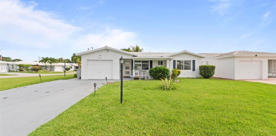 Villa ou maison à Pompano Beach, Floride 2 chambres, 123.65 m2 № 1937943