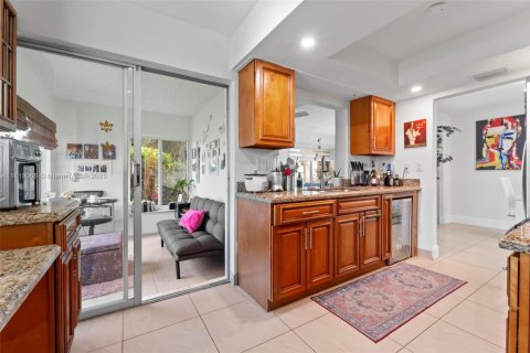 Villa ou maison à vendre à Pompano Beach, Floride: 2 chambres, 123.65 m2 № 1937943 - photo 7