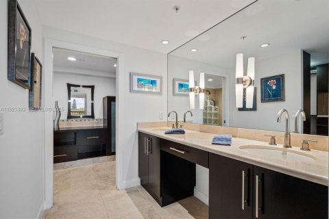 Купить кондоминиум в Бока-Ратон, Флорида 2 спальни, 148.36м2, № 1982174 - фото 15