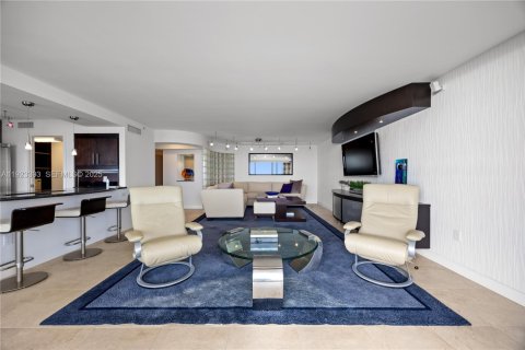 Купить кондоминиум в Бока-Ратон, Флорида 2 спальни, 148.36м2, № 1982174 - фото 30