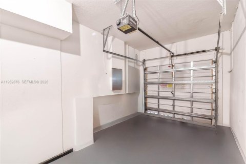 Villa ou maison à vendre à Doral, Floride: 4 chambres, 214.79 m2 № 2024172 - photo 7