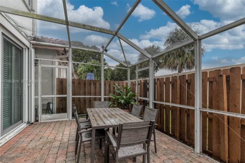 Villa ou maison à vendre à Doral, Floride: 4 chambres, 214.79 m2 № 2024172 - photo 29