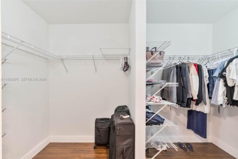 Villa ou maison à vendre à Doral, Floride: 4 chambres, 214.79 m2 № 2024172 - photo 23