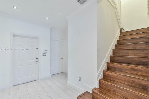 Villa ou maison à vendre à Doral, Floride: 4 chambres, 214.79 m2 № 2024172 - photo 9