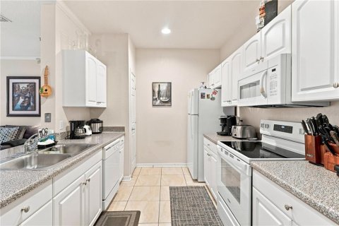 Condominio en venta en Orlando, Florida, 2 dormitorios, 99.41 m2 № 2341971 - foto 3
