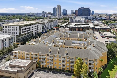 Condominio en venta en Orlando, Florida, 2 dormitorios, 99.41 m2 № 2341971 - foto 2