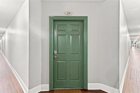Condominio en venta en Orlando, Florida, 2 dormitorios, 99.41 m2 № 2341971 - foto 8