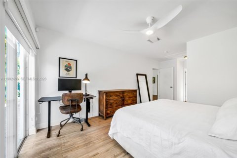 Casa en alquiler en Miami, Florida, 4 dormitorios, 178.74 m2 № 2045937 - foto 27
