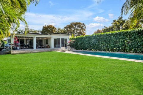 Casa en alquiler en Miami, Florida, 4 dormitorios, 178.74 m2 № 2045937 - foto 4