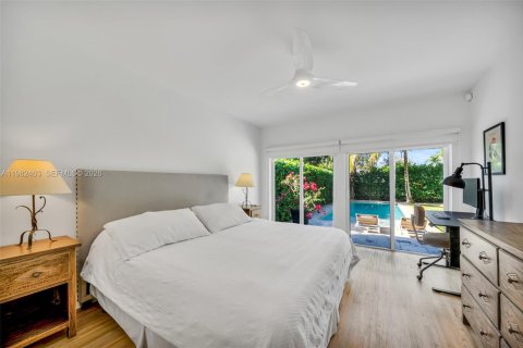 Casa en alquiler en Miami, Florida, 4 dormitorios, 178.74 m2 № 2045937 - foto 23