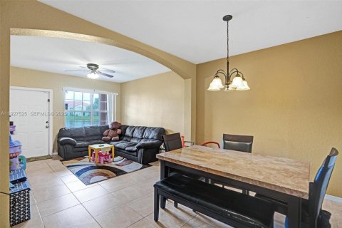 Copropriété à vendre à North Lauderdale, Floride: 2 chambres, 96.15 m2 № 1987137 - photo 21