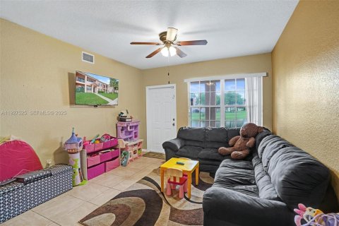 Copropriété à vendre à North Lauderdale, Floride: 2 chambres, 96.15 m2 № 1987137 - photo 19