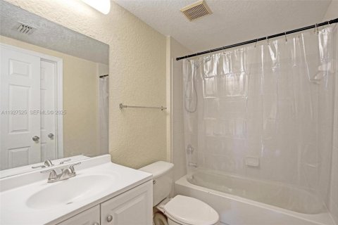 Copropriété à vendre à North Lauderdale, Floride: 2 chambres, 96.15 m2 № 1987137 - photo 28