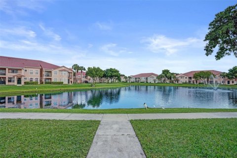 Copropriété à vendre à North Lauderdale, Floride: 2 chambres, 96.15 m2 № 1987137 - photo 24