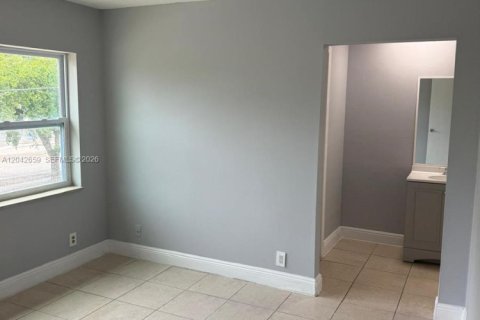Adosado en alquiler en North Lauderdale, Florida, 3 dormitorios, 158.49 m2 № 2178726 - foto 14