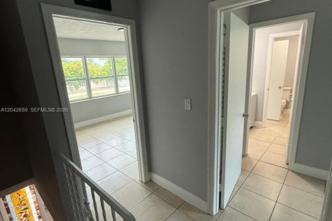 Adosado en alquiler en North Lauderdale, Florida, 3 dormitorios, 158.49 m2 № 2178726 - foto 15