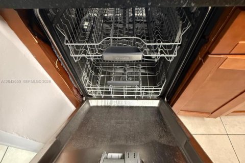 Adosado en alquiler en North Lauderdale, Florida, 3 dormitorios, 158.49 m2 № 2178726 - foto 13