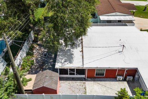House in Tampa, Florida 4 bedrooms, 121.33 sq.m. № 1835967 - photo 9