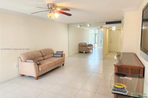 Снять в аренду кондоминиум в Авентура, Флорида 1 спальня, 84.82м2, № 1921362 - фото 12