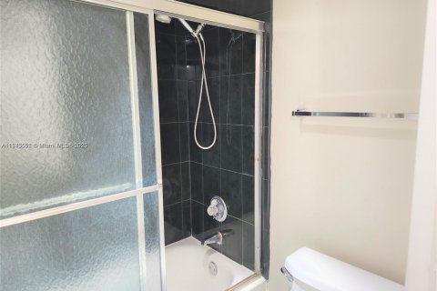 Снять в аренду кондоминиум в Авентура, Флорида 1 спальня, 84.82м2, № 1921362 - фото 14