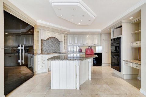 Condo in Aventura, Florida, 4 bedrooms  № 1674634 - photo 20