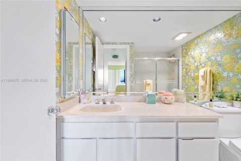 Condo in Palm Beach, Florida, 3 bedrooms  № 2046527 - photo 5