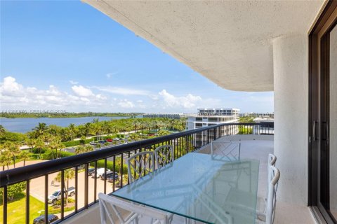 Condo in Palm Beach, Florida, 3 bedrooms  № 2046527 - photo 17