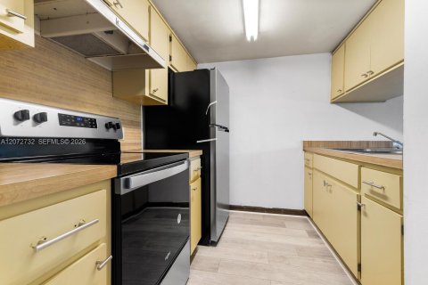 Condominio en alquiler en Melbourne, Florida, 2 dormitorios, 74.32 m2 № 2339883 - foto 5