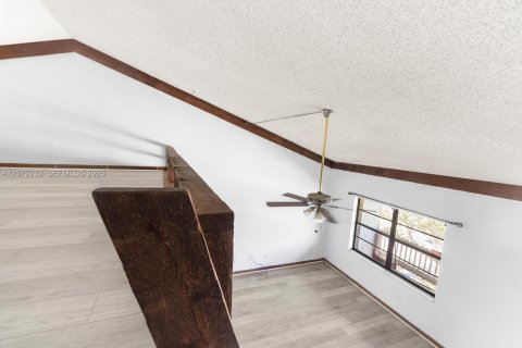 Condominio en alquiler en Melbourne, Florida, 2 dormitorios, 74.32 m2 № 2339883 - foto 16