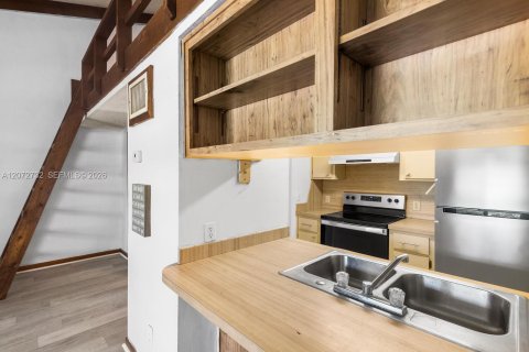 Condominio en alquiler en Melbourne, Florida, 2 dormitorios, 74.32 m2 № 2339883 - foto 7
