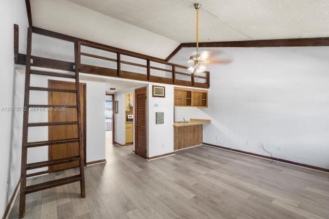Condominio en alquiler en Melbourne, Florida, 2 dormitorios, 74.32 m2 № 2339883 - foto 10