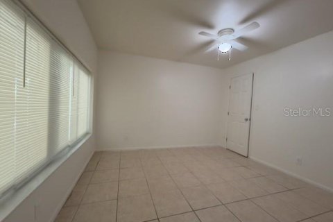Immobilier commercial à vendre à Clearwater, Floride: 6 chambres, 191.75 m2 № 2095311 - photo 27