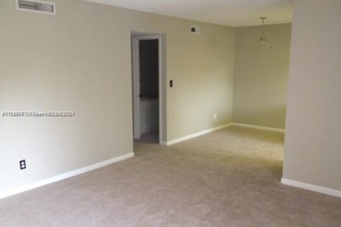 Condo in Davie, Florida, 2 bedrooms  № 2017293 - photo 6