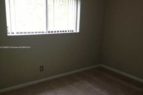 Condo in Davie, Florida, 2 bedrooms  № 2017293 - photo 7