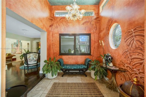 Villa ou maison à vendre à Miami, Floride: 4 chambres, 402.08 m2 № 1950204 - photo 5