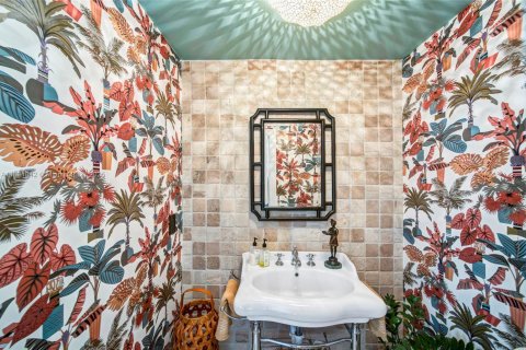 Villa ou maison à vendre à Miami, Floride: 4 chambres, 402.08 m2 № 1950204 - photo 29