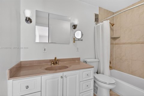 Touwnhouse à vendre à Miami, Floride: 2 chambres, 165.37 m2 № 2058136 - photo 28